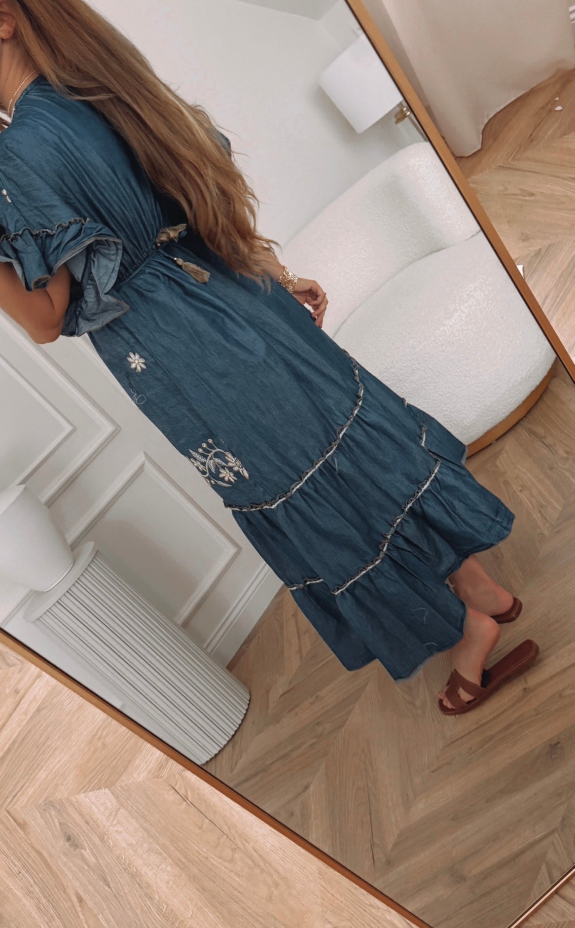 Jeansowa sukienka boho z haftem – 100% bawełna